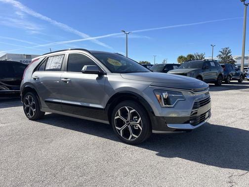 2025 Kia Niro EX Touring