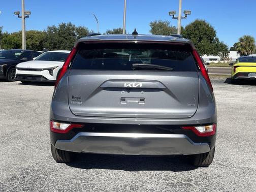 2025 Kia Niro EX Touring