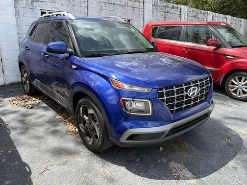 2023 Hyundai VENUE SEL