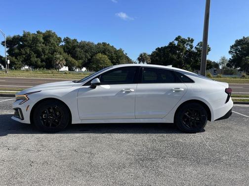 2026 Kia K5 LXS