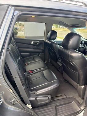 2015 Nissan Pathfinder SL