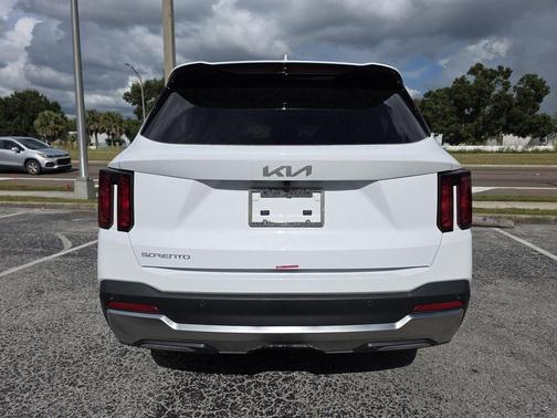 2025 Kia Sorento S