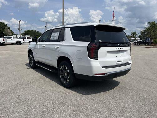 2025 Chevrolet Tahoe LS