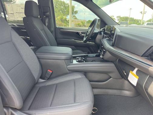 2025 Chevrolet Tahoe LS