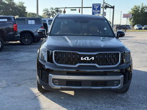 Ebony Black 2023 Kia Telluride SX-Prestige X-Line
