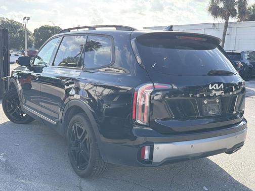Ebony Black 2023 Kia Telluride SX-Prestige X-Line