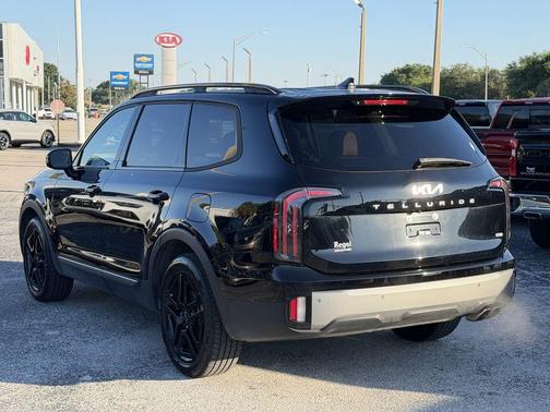 Ebony Black 2023 Kia Telluride SX-Prestige X-Line