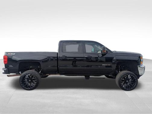 2017 Chevrolet Silverado 2500 LT