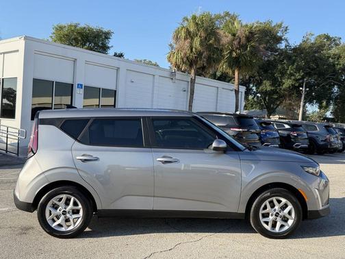 Steel Gray 2025 Kia Soul LX