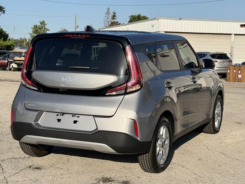 Steel Gray 2025 Kia Soul LX