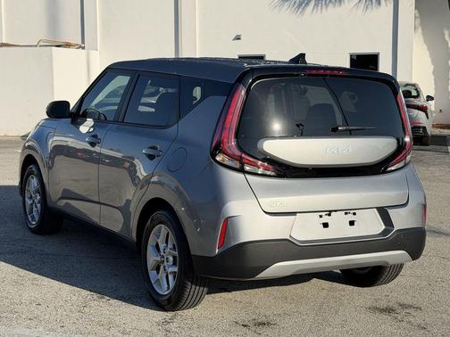 Steel Gray 2025 Kia Soul LX