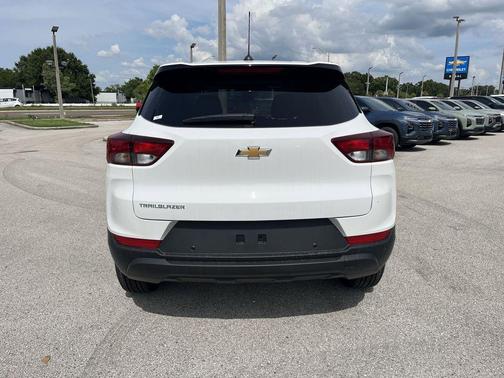 2026 Chevrolet Trailblazer LS