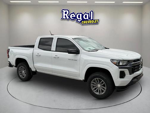 Summit White 2026 Chevrolet Colorado LT