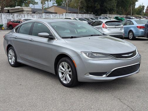 2016 Chrysler 200 Limited