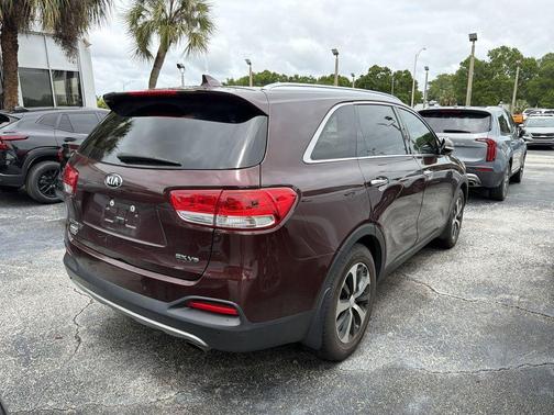 Sangria Red 2017 Kia Sorento EX