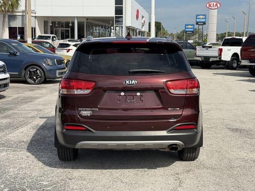 Sangria Red 2017 Kia Sorento EX