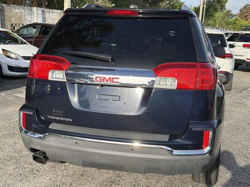 Dark Sapphire Blue Metallic 2017 GMC Terrain SLT