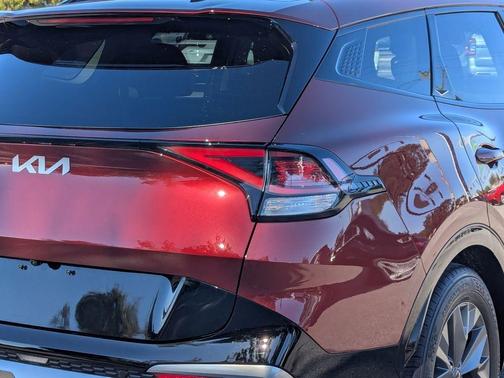 2024 Kia Sportage SX