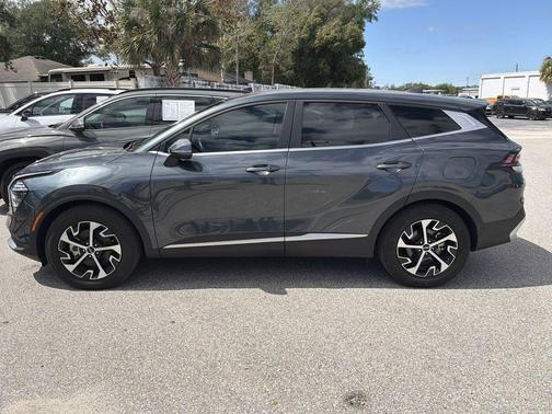 Gravity Gray 2025 Kia Sportage EX