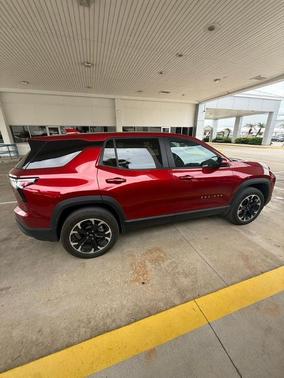 Radiant Red 2025 Chevrolet Equinox LT
