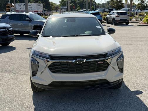 White Sand 2026 Chevrolet Trax 1RS