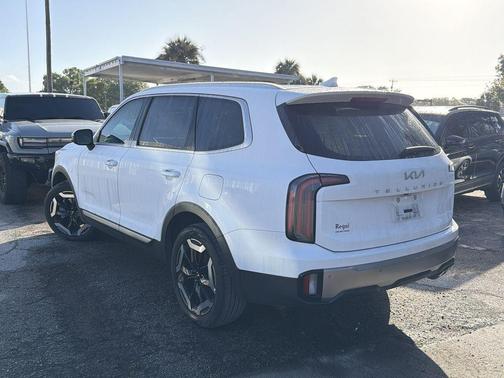 2025 Kia Telluride EX