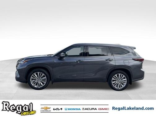 2024 Toyota Highlander Platinum