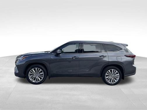 2024 Toyota Highlander Platinum