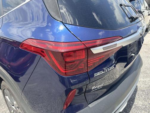 2021 Kia Seltos S