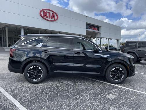 2025 Kia Sorento S