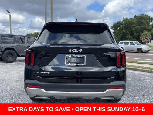 2025 Kia Sorento S