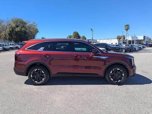 2025 Kia Sorento S