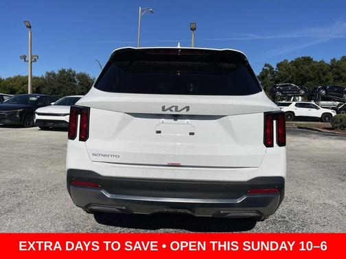 2025 Kia Sorento S