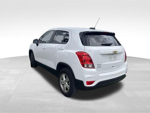 2022 Chevrolet Trax LS