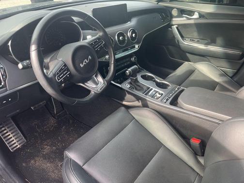 2023 Kia Stinger GT-Line