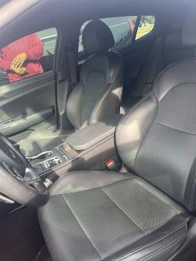 2023 Kia Stinger GT-Line