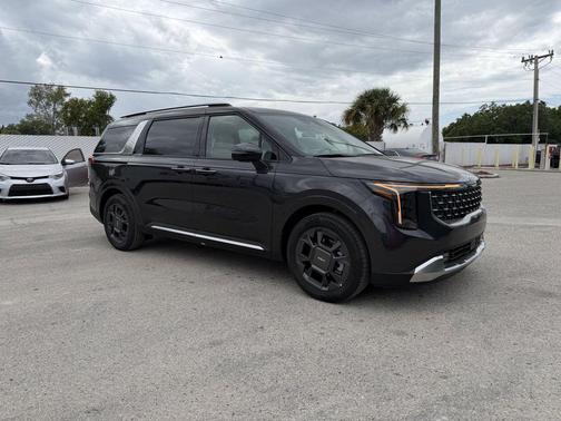 Metal 2026 Kia Carnival Hybrid SX