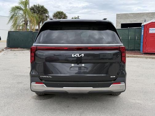 Metal 2026 Kia Carnival Hybrid SX
