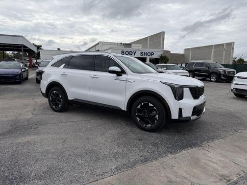 2026 Kia Sorento S
