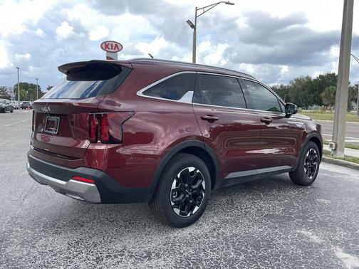 2025 Kia Sorento S