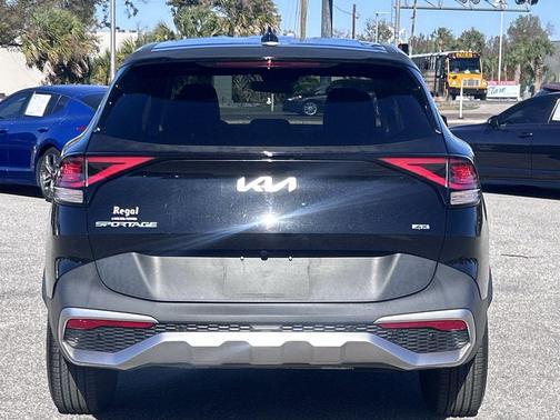 2023 Kia Sportage LX