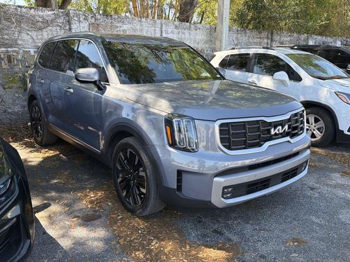 Everlasting Silver 2023 Kia Telluride SX-Prestige