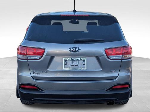 2017 Kia Sorento L