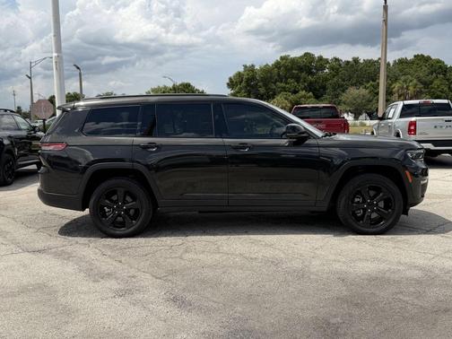 Rocky Mountain Pearlcoat 2022 Jeep Grand Cherokee L Limited
