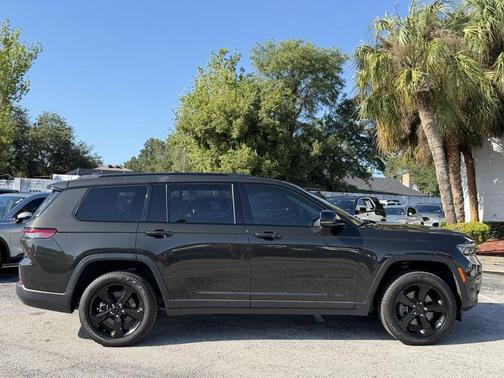 Rocky Mountain Pearlcoat 2022 Jeep Grand Cherokee L Limited