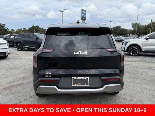 2026 Kia EV9 Light Long Range