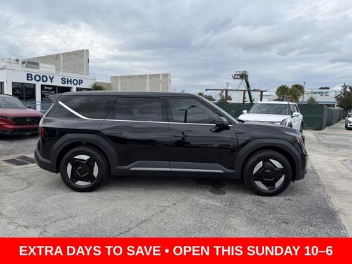 2026 Kia EV9 Light Long Range