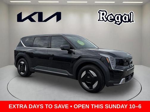 2026 Kia EV9 Light Long Range