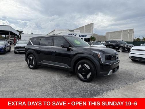 2026 Kia EV9 Light Long Range