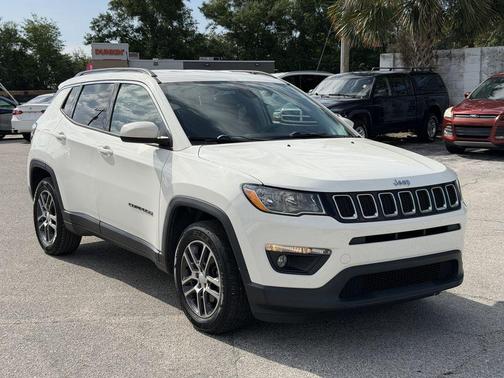 White Clearcoat 2018 Jeep Compass Latitude